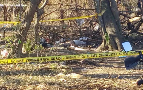 Encuentran un hombre muerto en lote baldío en David