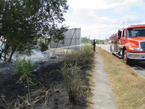 Patrullaje aéreo contra incendios de herbazales