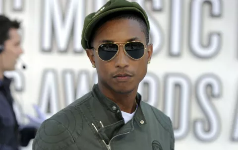Pharrell Wiliams se pasa al mundo de la moda