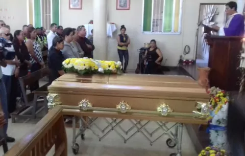 Realizan honras fúnebres de sargento de la policía 
