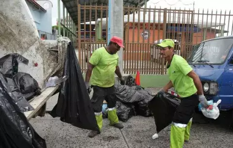 Trabajadores de Aseo en paro hasta el viernes