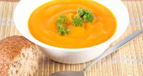 Crema de zapallo y  plátano verde 
