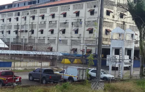 Investigan supuesto suicidio en cárcel de Colón