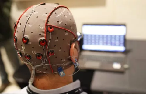 Terapia con electrodos podría acelerar recuperación tras parálisis cerebral
