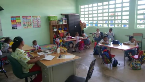 Jornada única inicia hoy en tres colegios de Coclé 