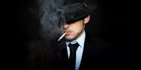 ¿Qué tan peligroso es el olor a cigarrillo que queda en la ropa?