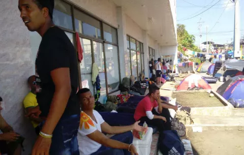 Obispos analizarán crisis humanitaria de cubanos 