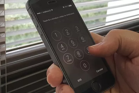 Francia busca forzar a firmas tecnológicas como Apple a proveer acceso