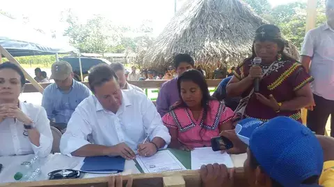 Varela pide diálogo; indígenas cancelación del proyecto Barro Blanco