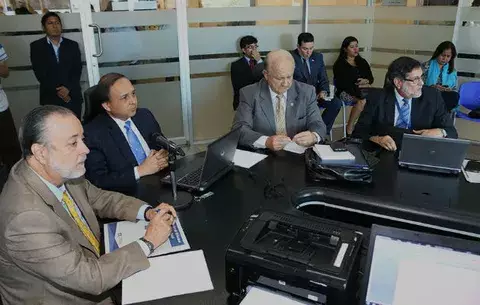Diputados vuelven a retrasar primer debate de las reformas