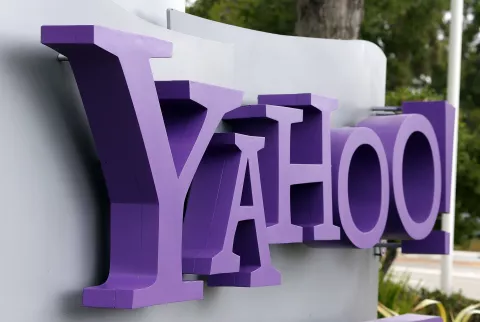 Google y Verizon están interesados en la caída libre que enfrenta Yahoo 