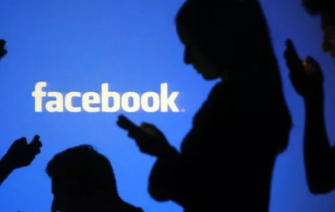Conversar con un 'bot' de Facebook es hablar de política con un niño 