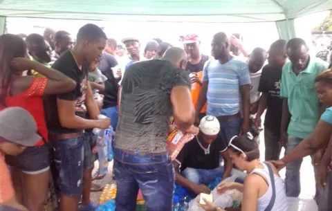 Sorprendente: africanos reciben ayuda hasta de cubanos