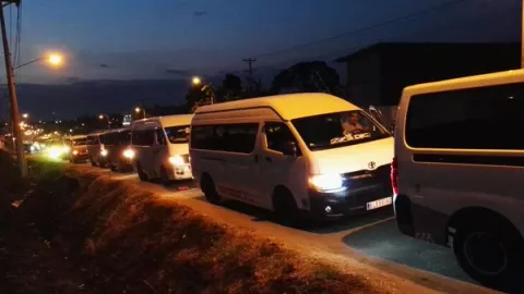 Caos en la ciudad, ante paro de buses piratas 