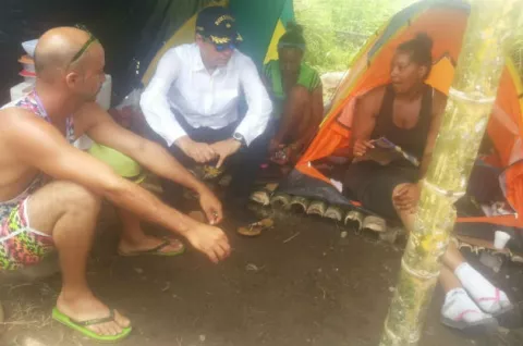  Viceministro de Seguridad visita albergues de cubanos