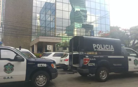 Operaciones de Mossack Fonseca vinculada a escándalo de "Irán Contra"