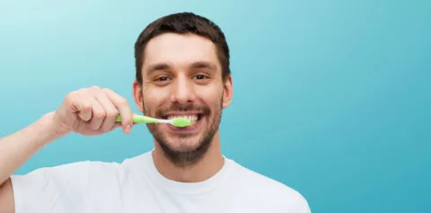 Hábitos que estropean tus dientes