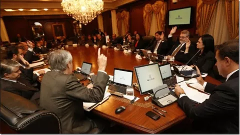 Después de tantos escándalos Varela anuncia cambios en su Gabinete