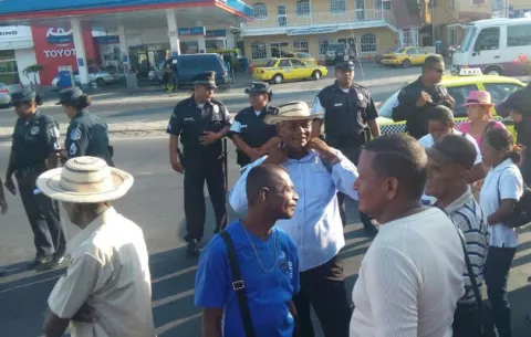 Pacientes renales protestan por la falta de nefrólogos