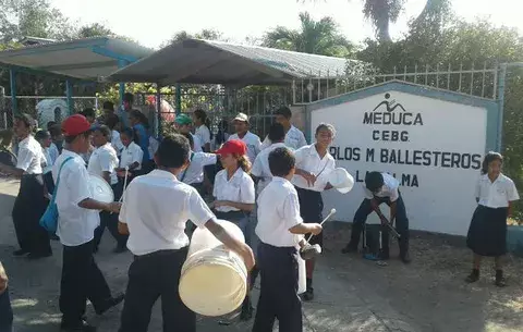 Advierten de paralización de clases en colegio de Las Tablas