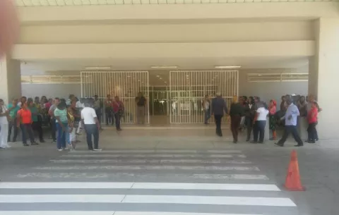 Inician medidas de seguridad en el Colegio Abel Bravo 