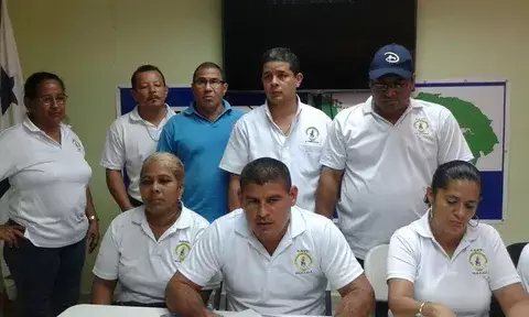 Aeve no descarta medidas de presión luego de asamblea nacional