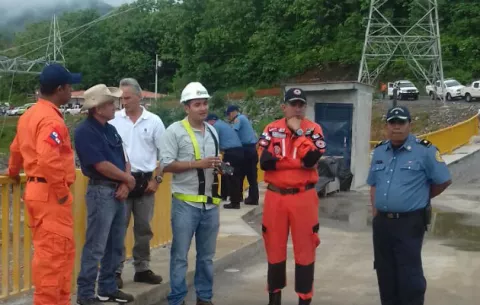 Indígenas en alerta ante llenado de hidroeléctrica Barro Blanco