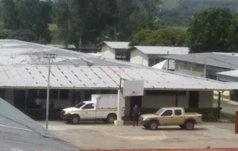 Separan a directora de la cárcel de Santiago por presuntas irregularidades