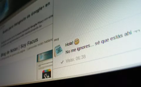 Cómo leer mensajes de Facebook sin dejar en "visto"