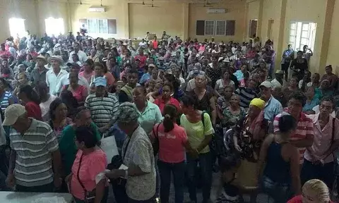 Comienza depuración de personas con recursos que cobraban 120 a los 65 