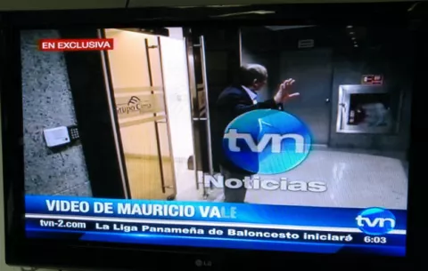 Magistrado Harry Díaz es sorprendido en oficina vinculada a los Waked
