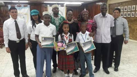 Celebran Mes de la Etnia Negra con concurso de oratoria en Colón