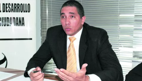 Sociedad civil exige a Varela vetar proyecto de contrataciones públicas