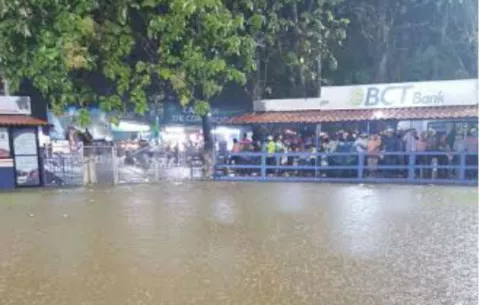 Grandes pérdidas y al menos cuatro heridos dentro de Feria de Azuero