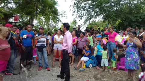 Alrededor de 200 familias invaden tierras cerca del colegio Francisco Morazán 