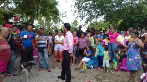 Propietario de terrenos en Altos de Morazán  pide desalojo y ser atendido