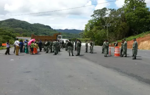 Indígenas realizan cierres parciales en dos puntos de Tolé