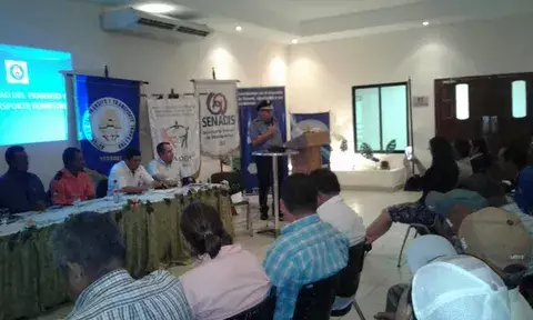 ATTT realiza plan de educación vial en Santiago 