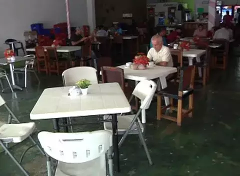 Comerciantes en Bocas aseguran que por cierres aumenta canasta básica