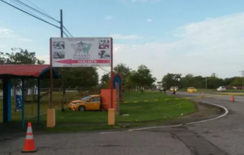 Joven pierde la vida tras chocar taxi en el que viajaba en Penonomé