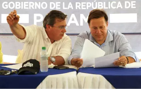 Varela dice sentirse cómodo con sus ministros 