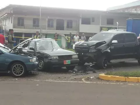 Un muerto y un herido en choque en el cruce de la Interamericana en Santiago