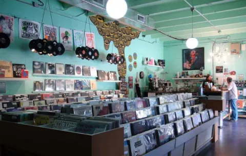 La fiebre del disco de vinilo se apodera de Miami