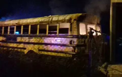 Prenden fuego a un bus en Bocas del Toro