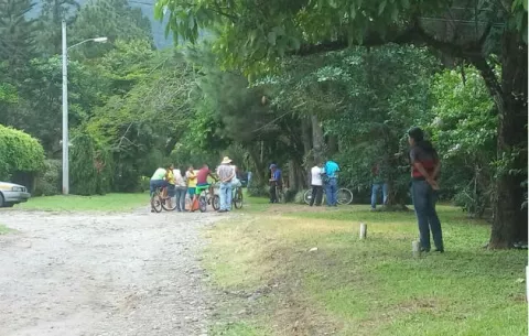 Puñalada en la tetilla izquierda le quita la vida