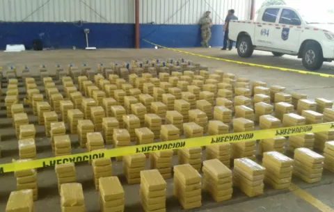Capturan a 3 colombianos con más de mil paquetes de droga en Veraguas