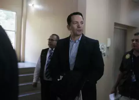 Ferrufino es trasladado a un centro médico de la capital