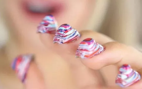 Última tendencia en manicura para las que se aburren