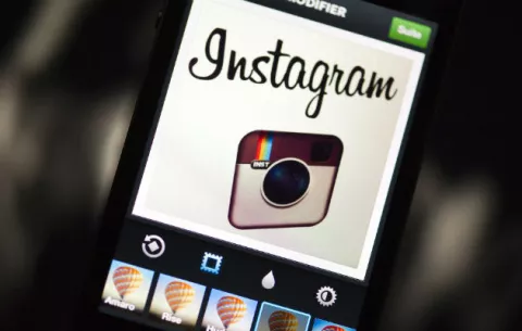 Al menos 21 minutos al día dedicas a Instagram