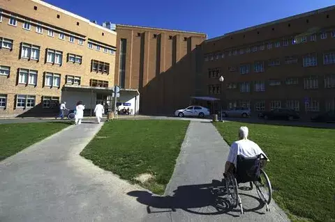 Unas 30 personas sufren al año lesiones medulares por zambullidas en agua